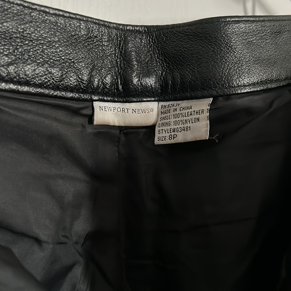 Newport News Jeanology Genuine Black Leather Pants (lined + pockets) Size 8P - Picture 2 of 4